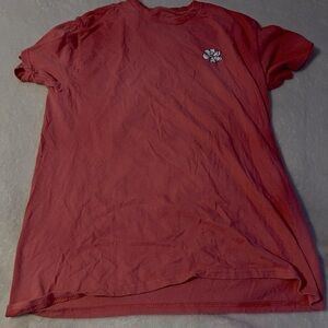 Cute coral/pink summer T-shirt!